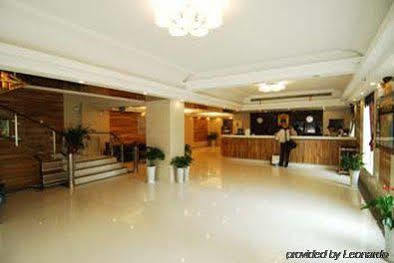 Super 8 Anyang Hong Qi Road Hotel Interior foto